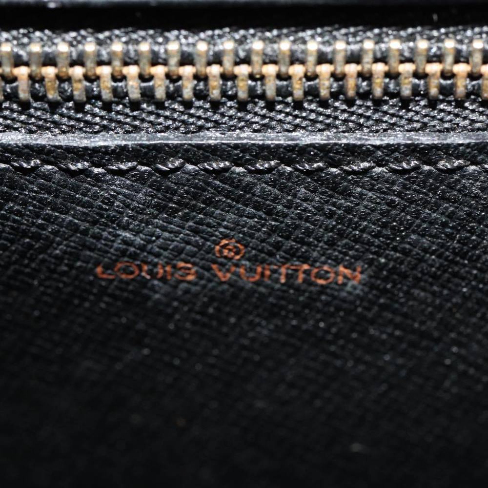 LOUIS VUITTON Saint Cloud Shoulder Bag - Picture 9 of 16
